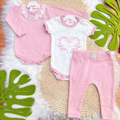  CONJ. DE MALHA 3 PEÇAS - Arco de Coração com Flores e Gola Gripyr - Rose e Off White